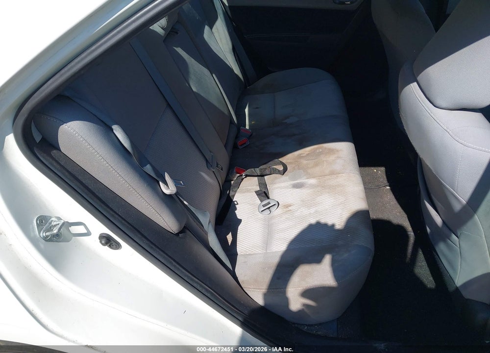 2015 TOYOTA COROLLA LE VIN: 2T1BURHE9FC300264