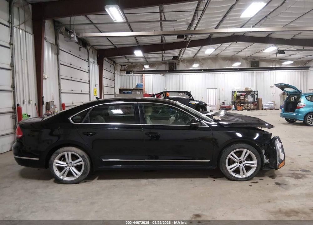 2013 VOLKSWAGEN PASSAT 2.0L TDI SEL PREMIUM VIN: 1VWCN7A37DC027889