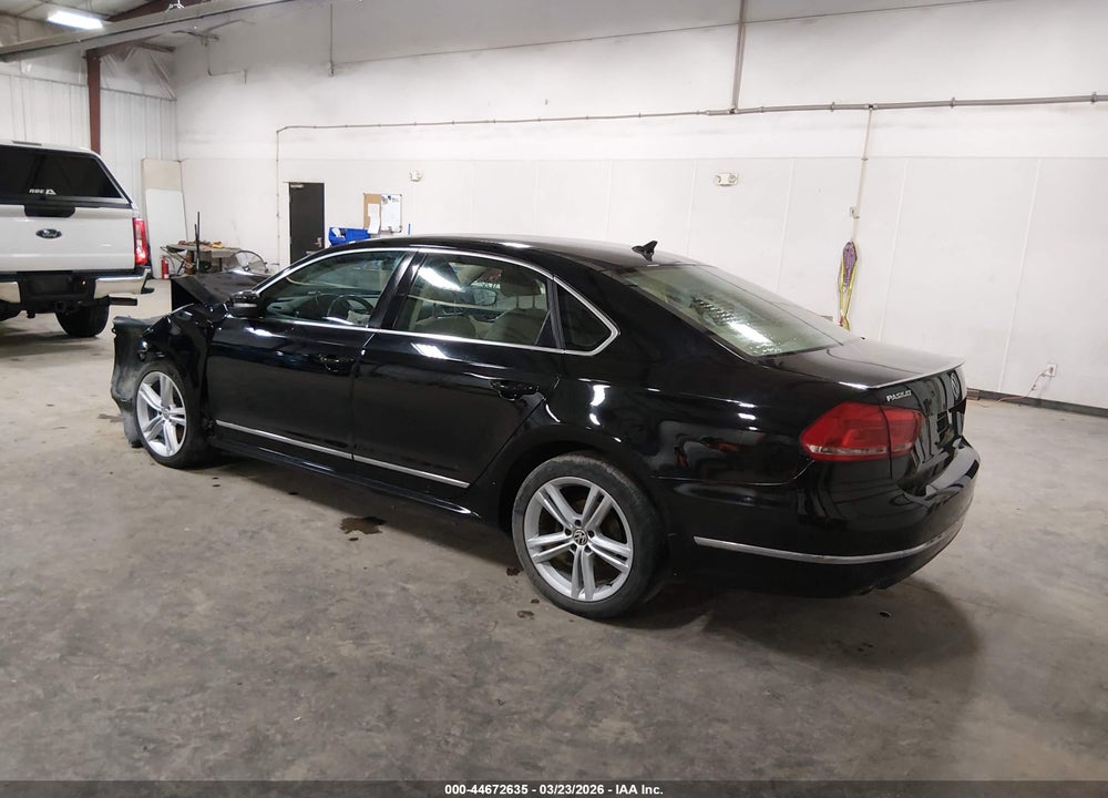 2013 VOLKSWAGEN PASSAT 2.0L TDI SEL PREMIUM VIN: 1VWCN7A37DC027889