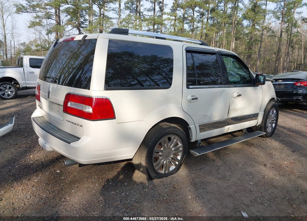 2007 LINCOLN NAVIGATOR ULTIMATE VIN: 5LMFU28527LJ10379