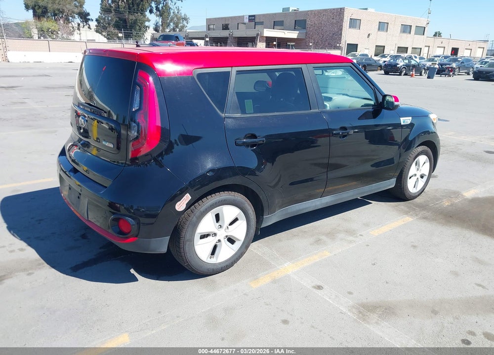 2016 KIA SOUL EV + VIN: KNDJX3AE5G7017891