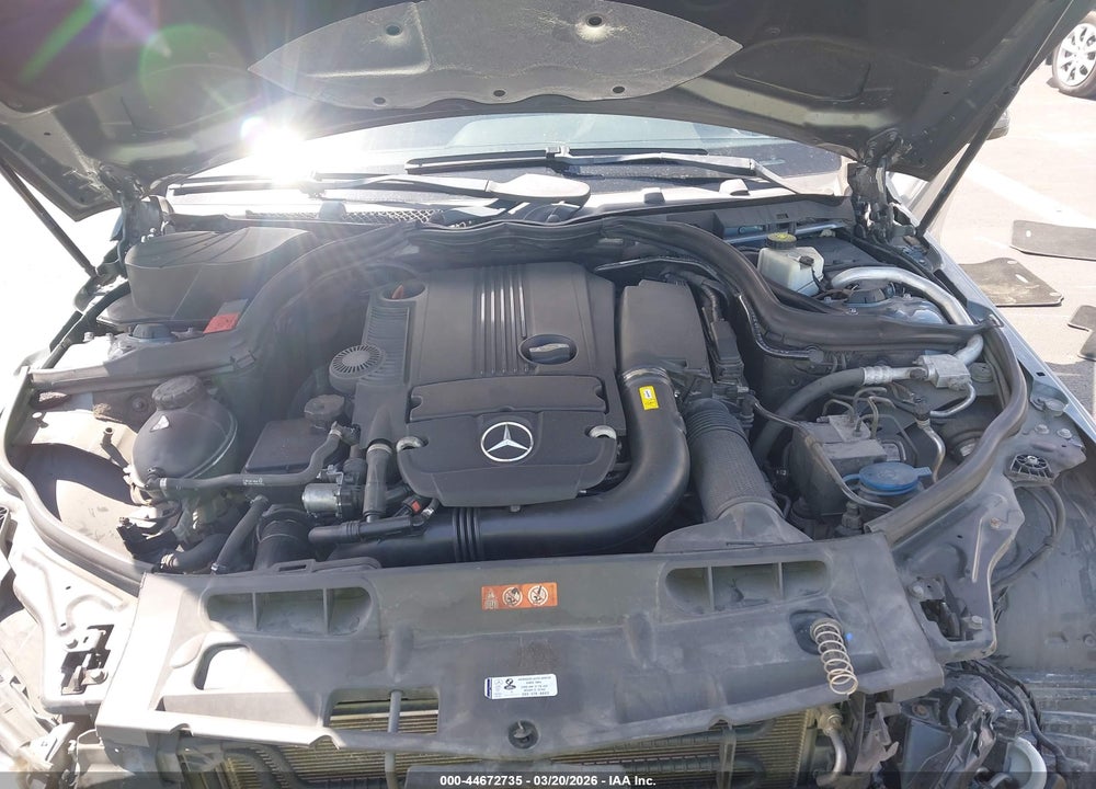 2012 MERCEDES-BENZ C 250 LUXURY/SPORT VIN: WDDGF4HB1CA649725