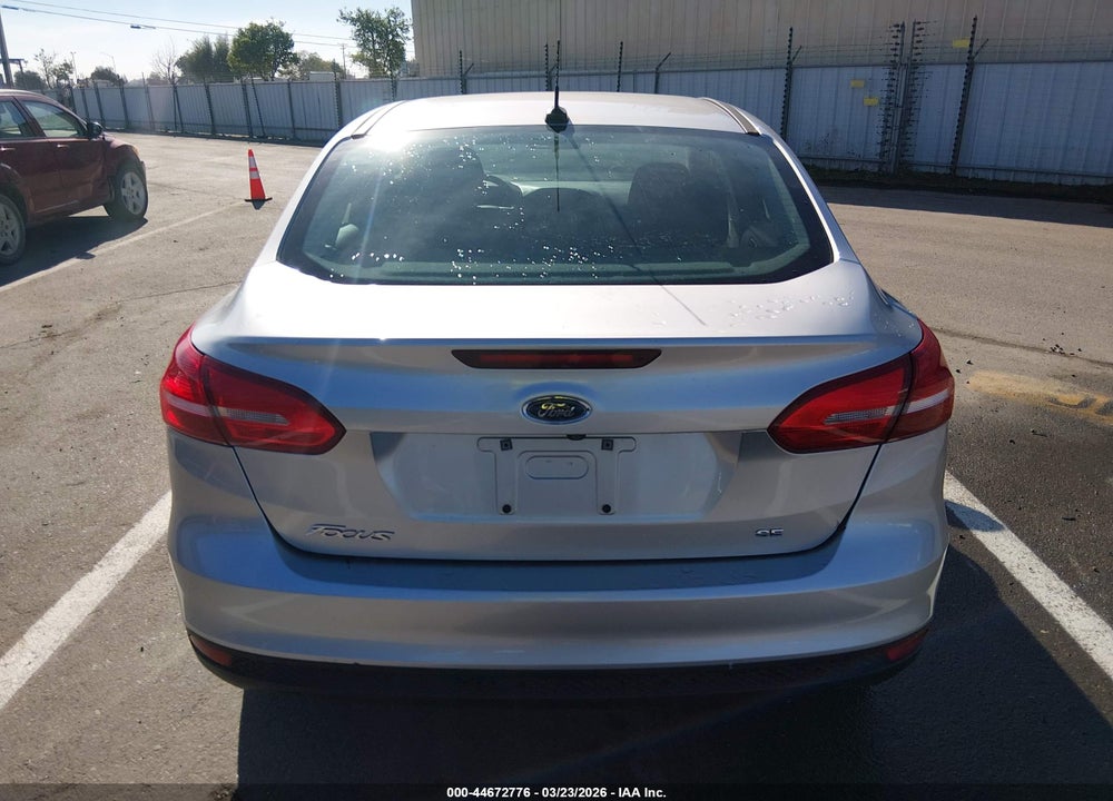 2017 FORD FOCUS SE VIN: 1FADP3F2XHL315802