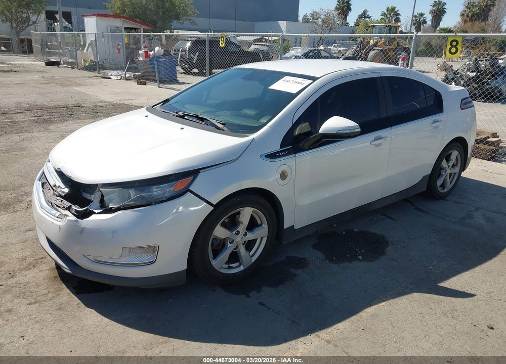 2015 CHEVROLET VOLT VIN: 1G1RA6E44FU105704