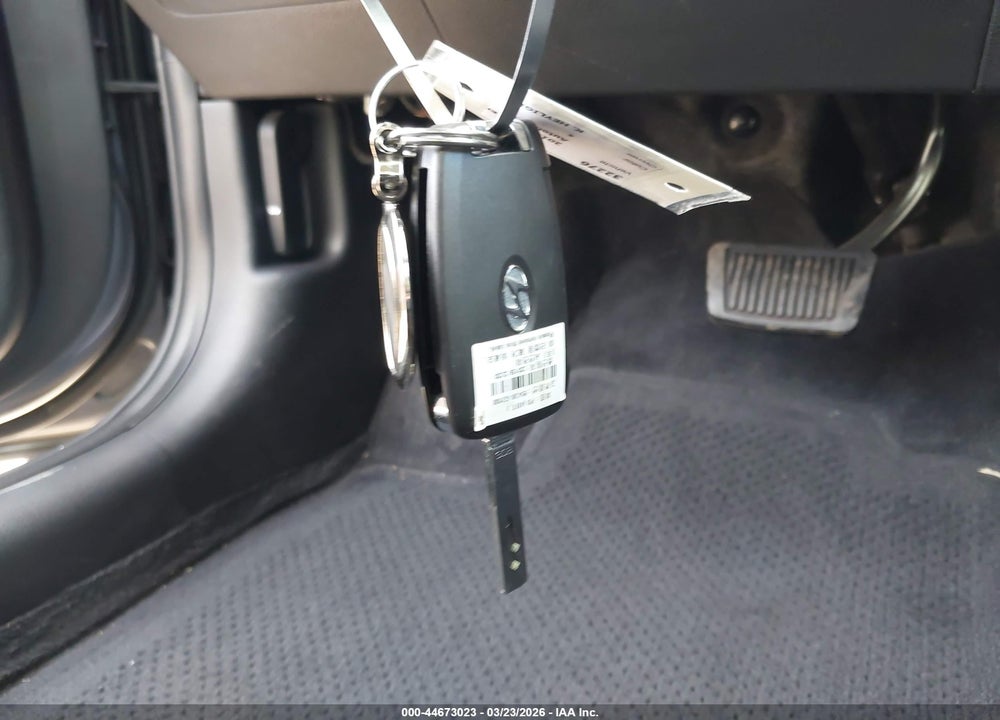 2019 HYUNDAI ELANTRA GT VIN: KMHH35LE9KU106792