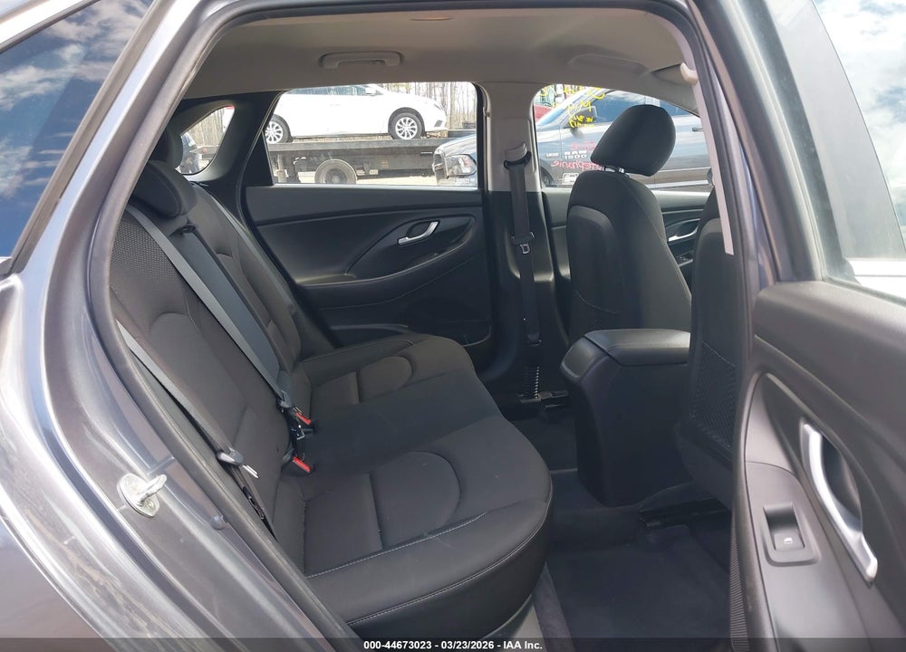 2019 HYUNDAI ELANTRA GT VIN: KMHH35LE9KU106792