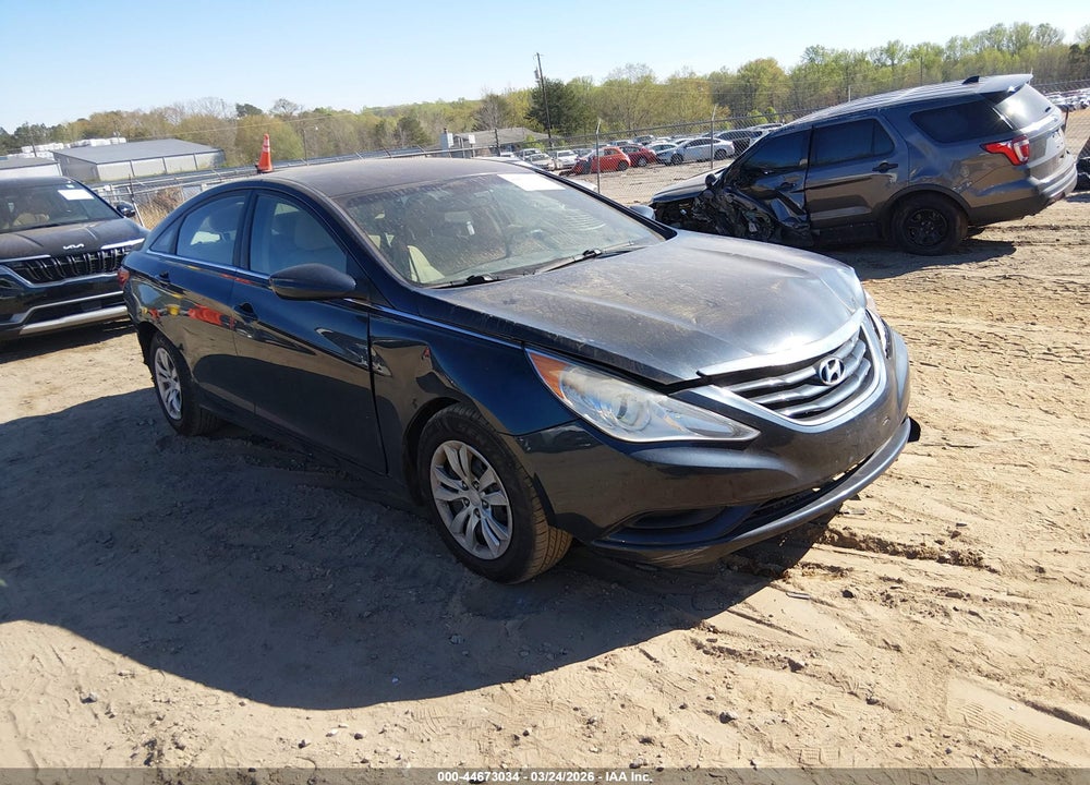 2013 HYUNDAI SONATA GLS VIN: 5NPEB4AC0DH609176
