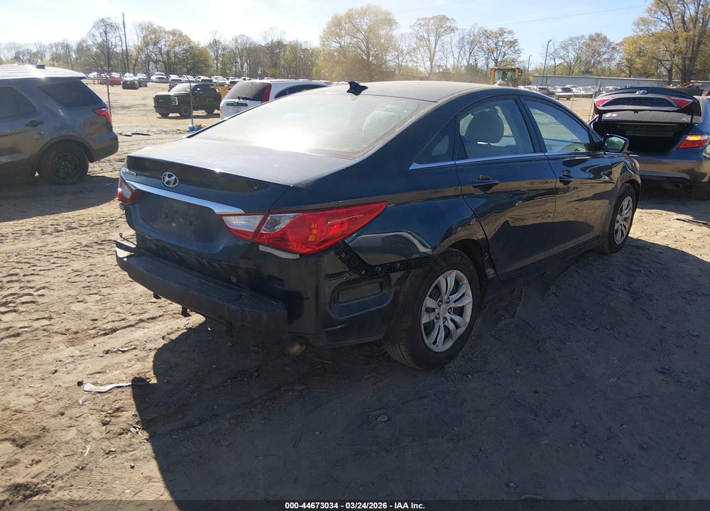 2013 HYUNDAI SONATA GLS VIN: 5NPEB4AC0DH609176