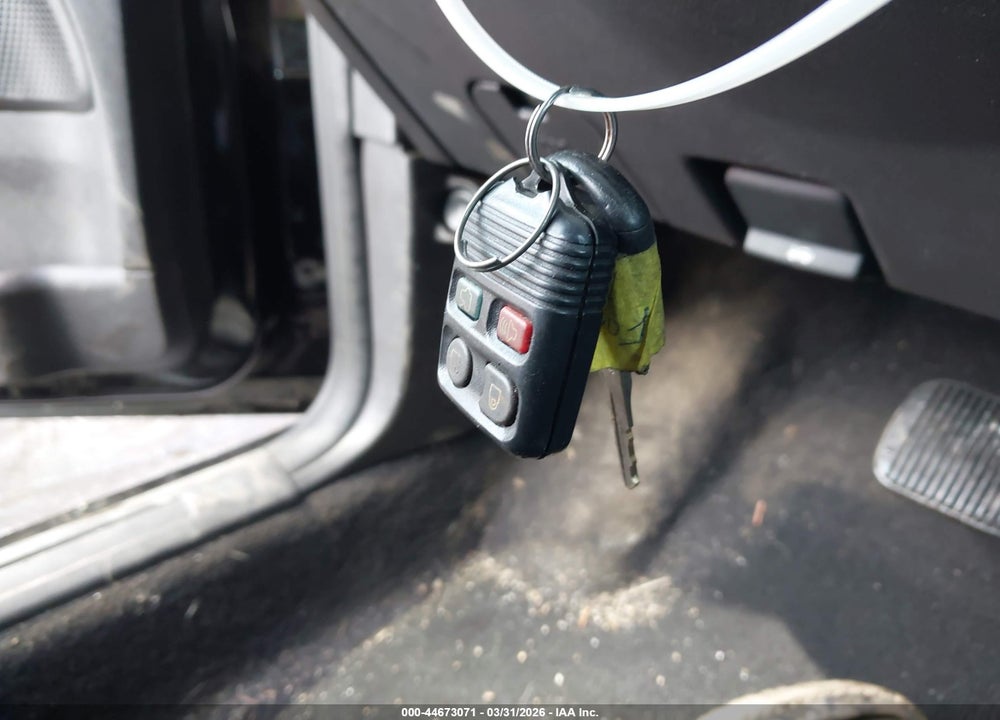 2010 FORD FOCUS SEL VIN: 1FAHP3HN4AW224456
