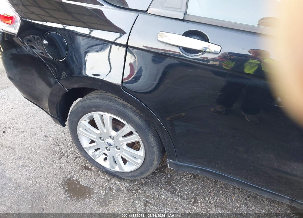 2010 FORD FOCUS SEL VIN: 1FAHP3HN4AW224456