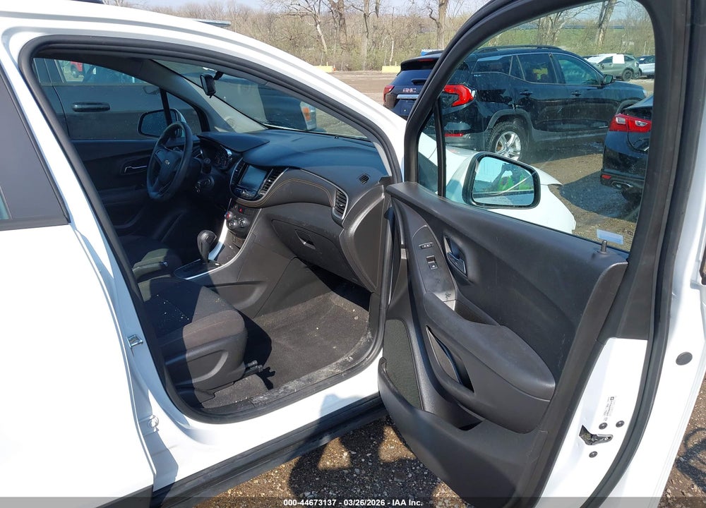 2017 CHEVROLET TRAX LS VIN: KL7CJNSBXHB250073