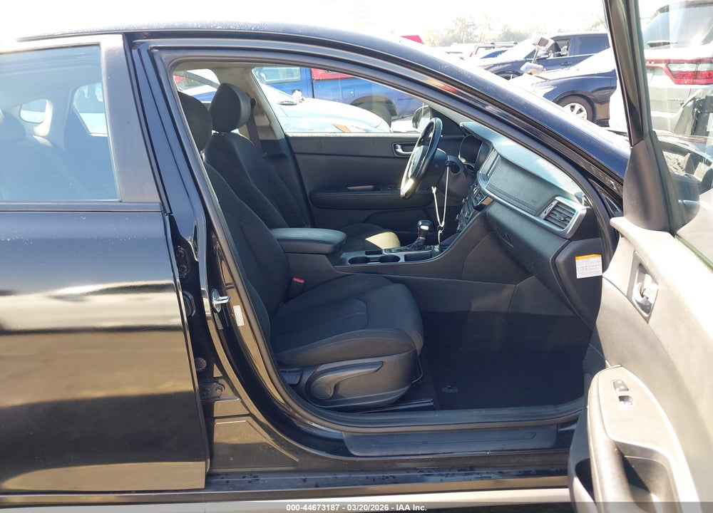 2017 KIA OPTIMA HYBRID VIN: KNAGT4LE8H5012607