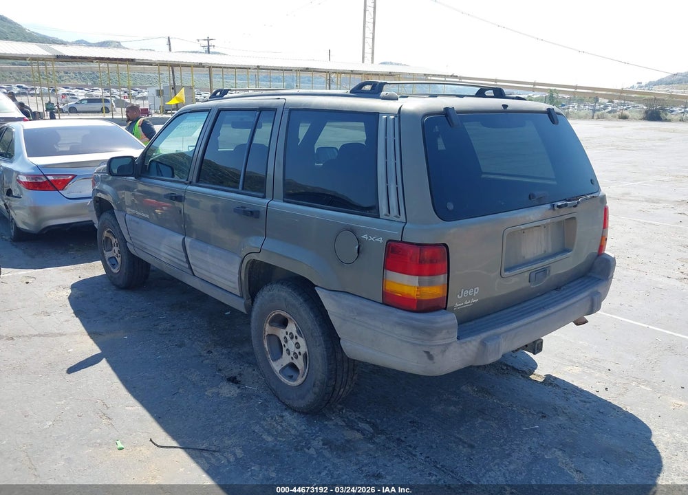 1998 JEEP GRAND CHEROKEE LAREDO VIN: 1J4GZ58S2WC227022