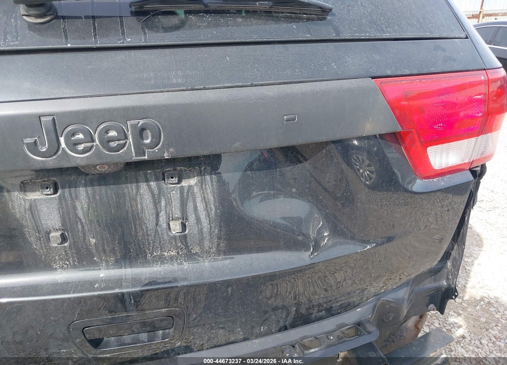 2012 JEEP GRAND CHEROKEE LAREDO VIN: 1C4RJEAG4CC282028