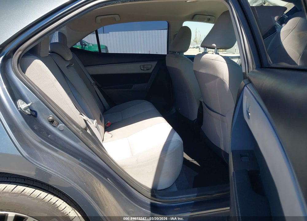 2015 TOYOTA COROLLA LE PLUS VIN: 5YFBURHE4FP330417