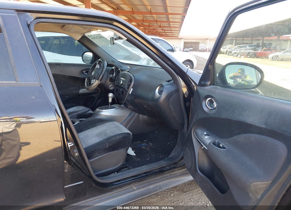 2014 NISSAN JUKE S VIN: JN8AF5MR4ET453959