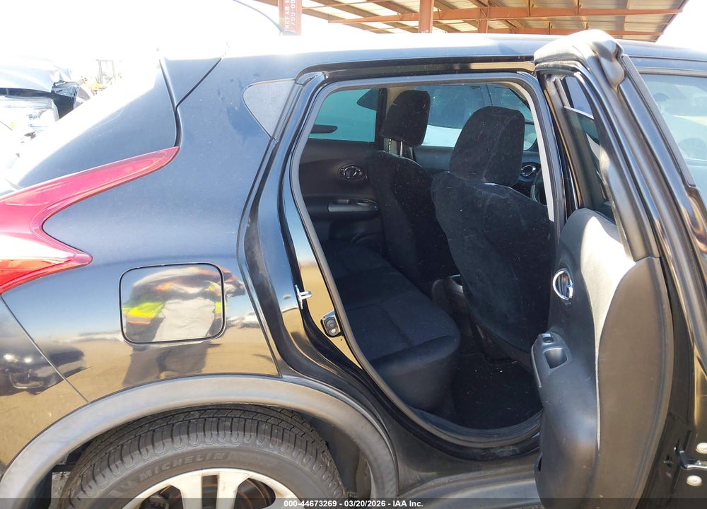 2014 NISSAN JUKE S VIN: JN8AF5MR4ET453959