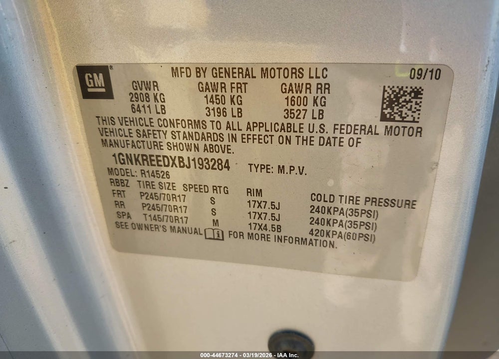 2011 CHEVROLET TRAVERSE LS VIN: 1GNKREEDXBJ193284