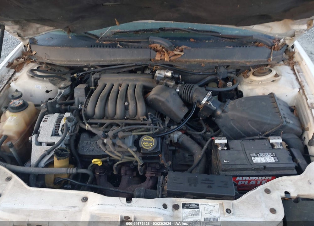 2001 FORD TAURUS SES VIN: 1FAFP55UX1A168132