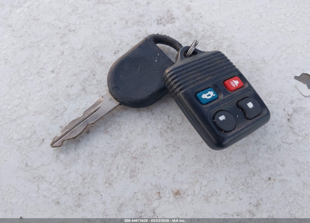 2001 FORD TAURUS SES VIN: 1FAFP55UX1A168132