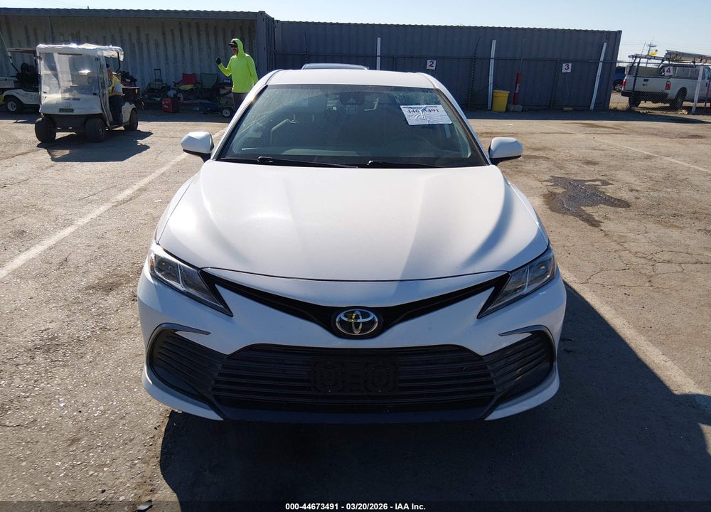 2021 TOYOTA CAMRY LE VIN: 4T1C11AK5MU468686