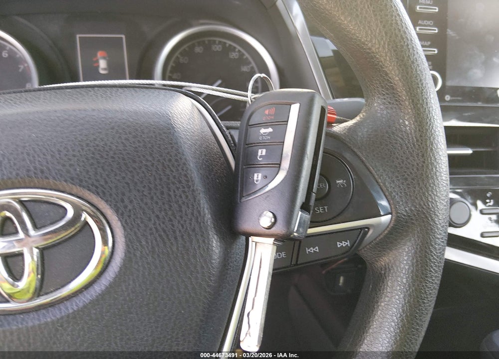 2021 TOYOTA CAMRY LE VIN: 4T1C11AK5MU468686
