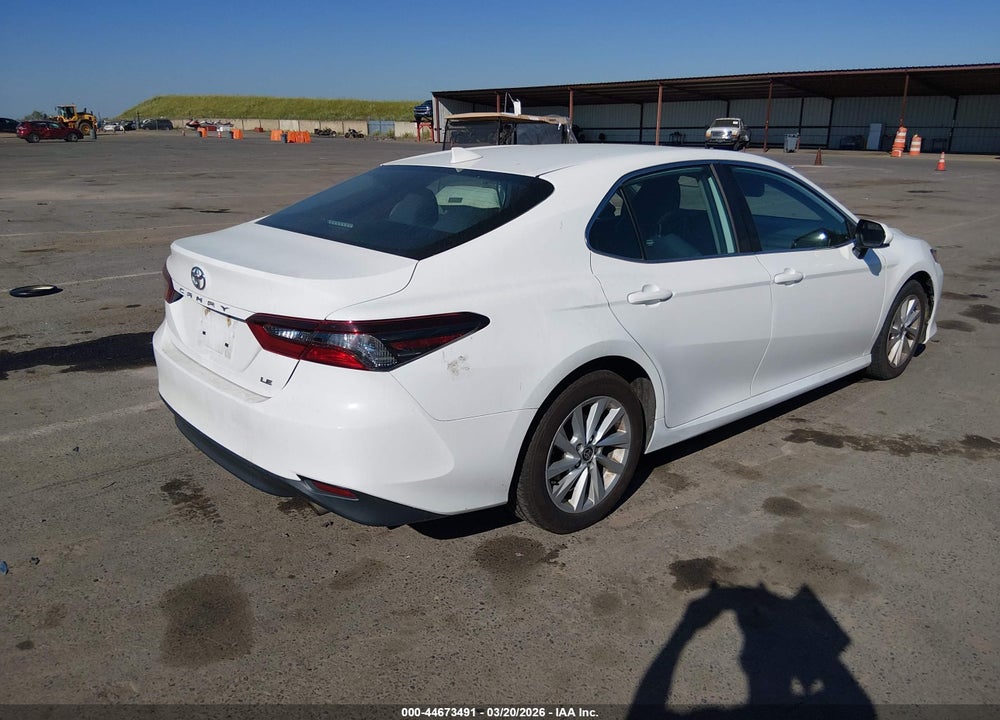 2021 TOYOTA CAMRY LE VIN: 4T1C11AK5MU468686