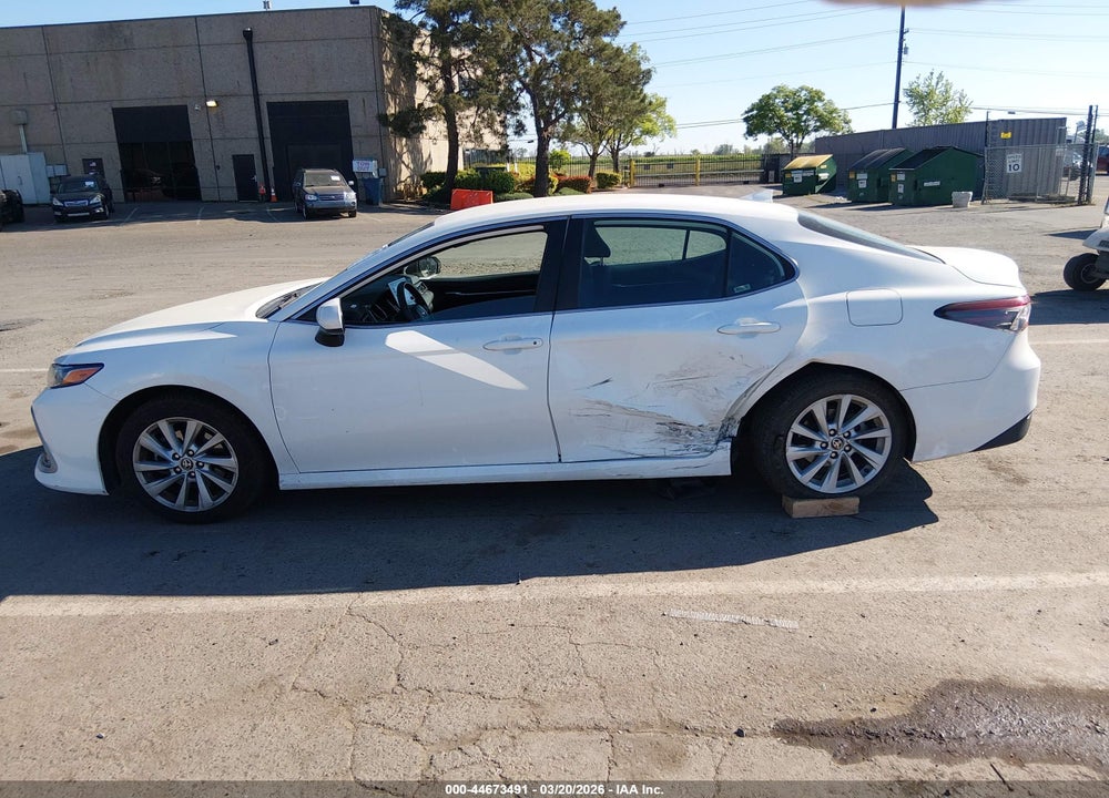 2021 TOYOTA CAMRY LE VIN: 4T1C11AK5MU468686