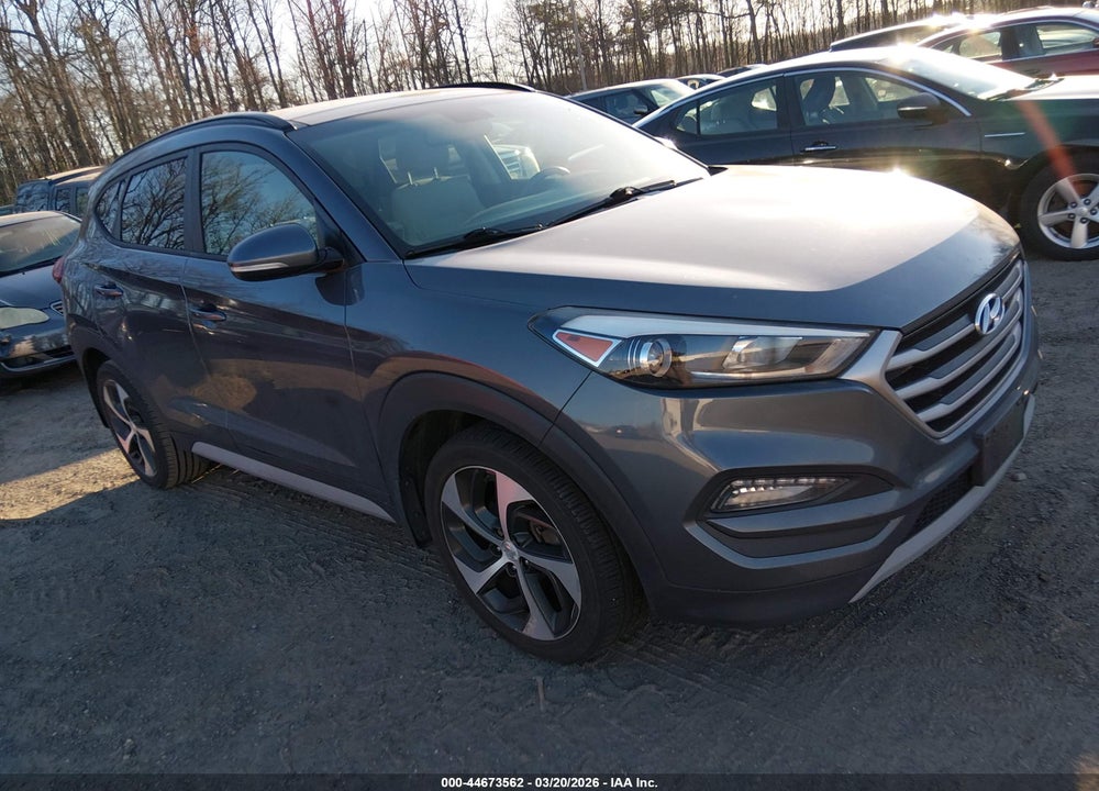 2018 HYUNDAI TUCSON VALUE VIN: KM8J3CA20JU624075