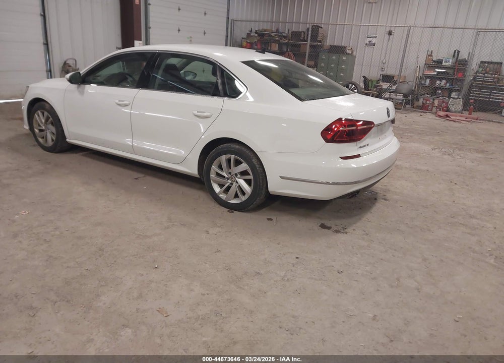 2018 VOLKSWAGEN PASSAT 2.0T SE VIN: 1VWBA7A3XJC003251