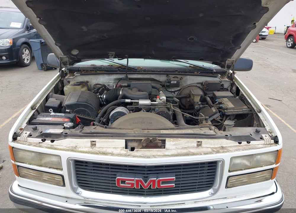 1999 GMC SUBURBAN 1500 SLT CMI VIN: 3GKFK16R0XG523335