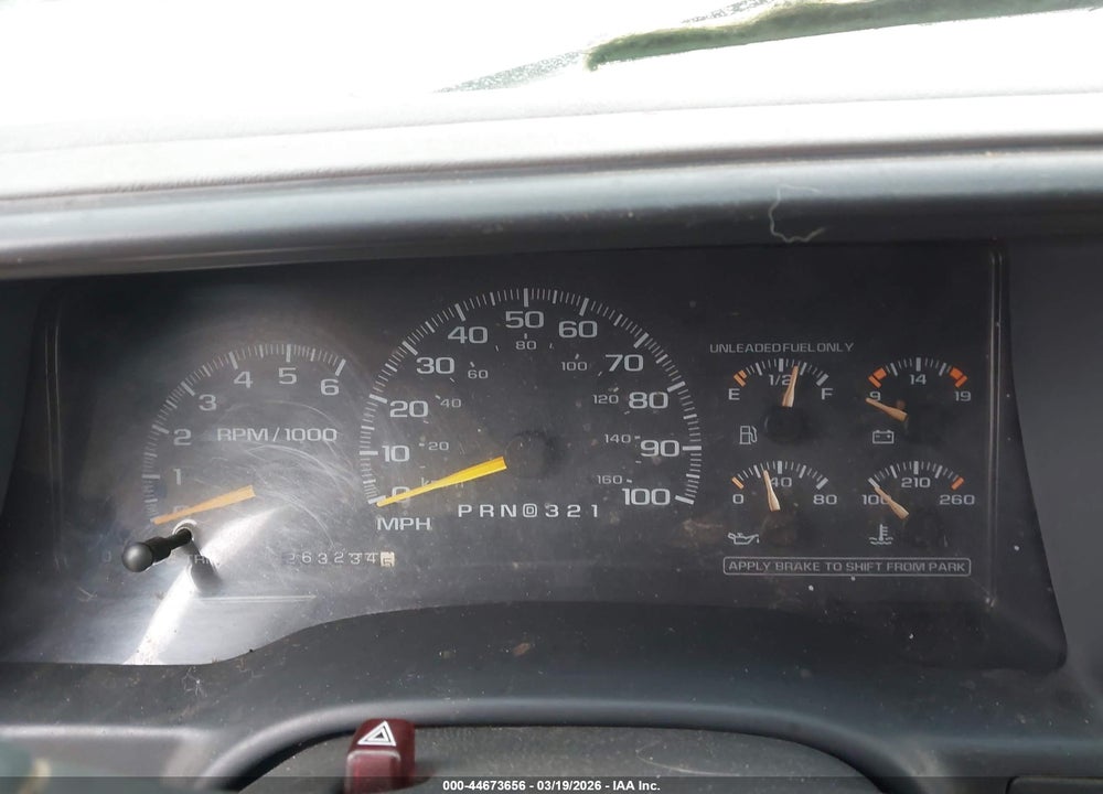 1999 GMC SUBURBAN 1500 SLT CMI VIN: 3GKFK16R0XG523335