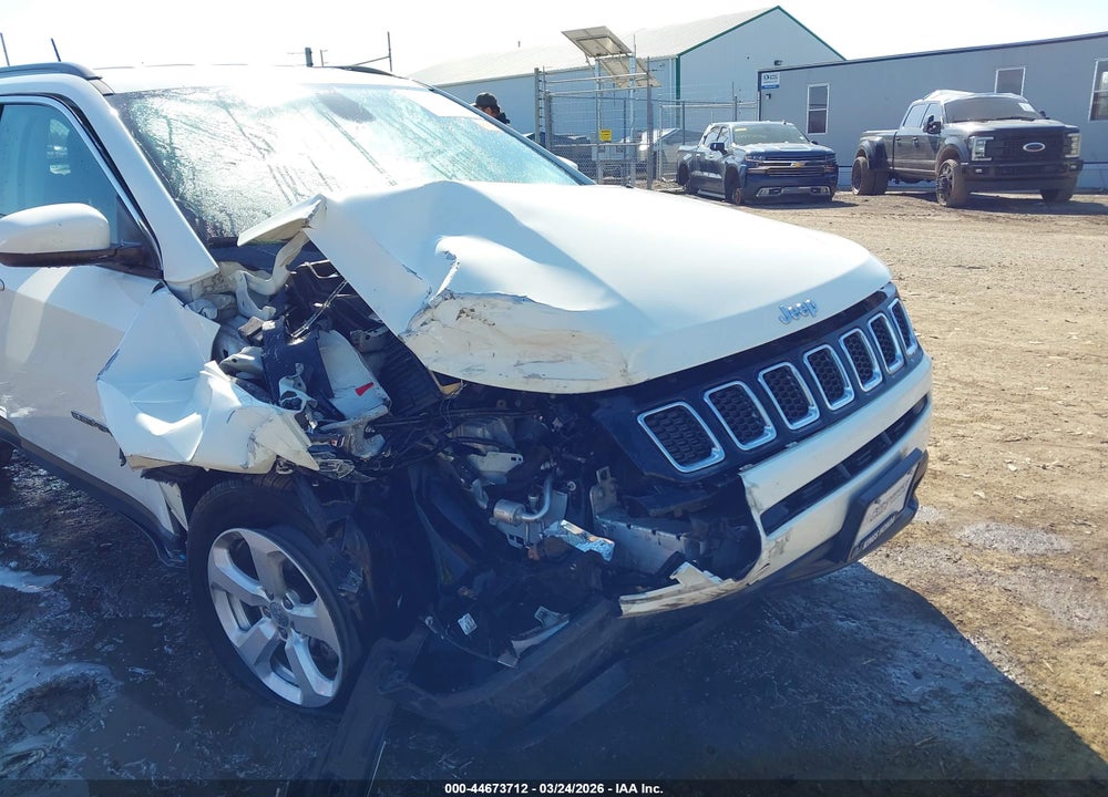 2018 JEEP COMPASS LATITUDE 4X4 VIN: 3C4NJDBB3JT136491