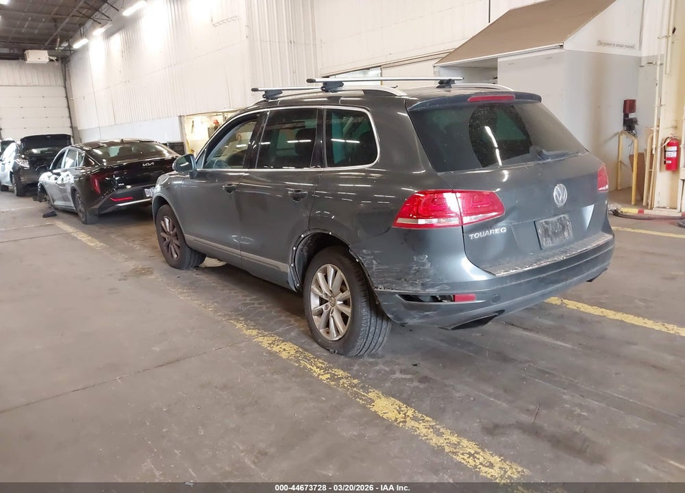 2013 VOLKSWAGEN TOUAREG VR6 SPORT VIN: WVGEF9BP0DD008323