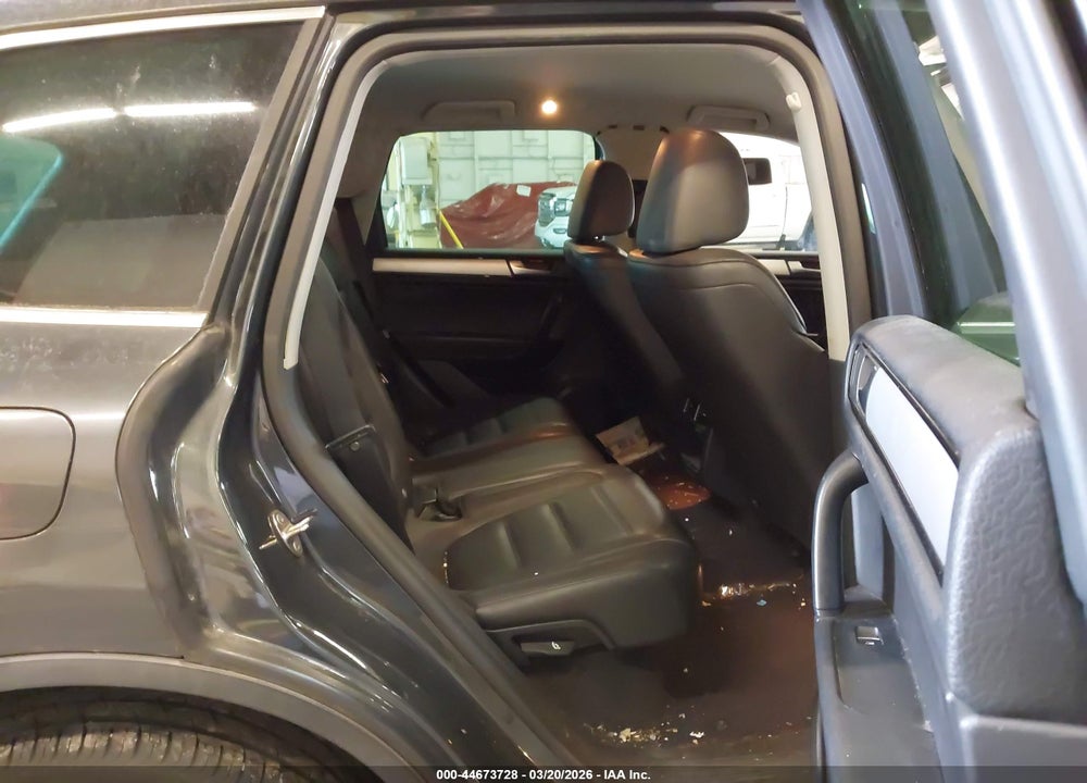 2013 VOLKSWAGEN TOUAREG VR6 SPORT VIN: WVGEF9BP0DD008323