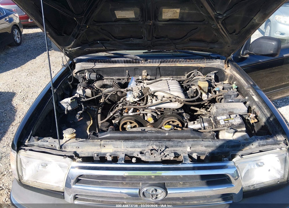2000 TOYOTA 4RUNNER SR5 V6 VIN: JT3GN86R8Y0138275