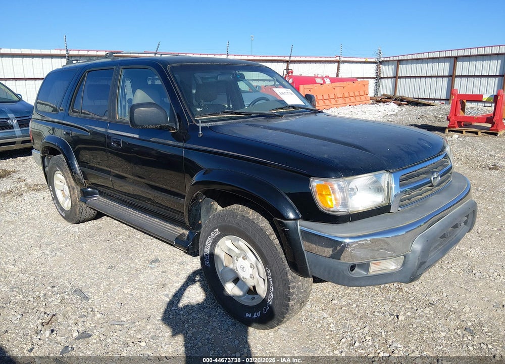 2000 TOYOTA 4RUNNER SR5 V6 VIN: JT3GN86R8Y0138275