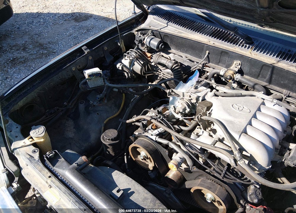 2000 TOYOTA 4RUNNER SR5 V6 VIN: JT3GN86R8Y0138275