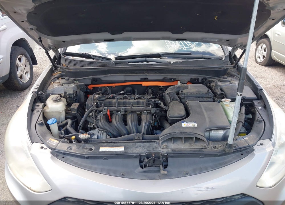 2014 HYUNDAI SONATA HYBRID LIMITED VIN: KMHEC4A46EA103068
