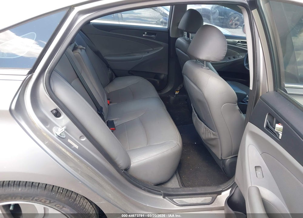 2014 HYUNDAI SONATA HYBRID LIMITED VIN: KMHEC4A46EA103068
