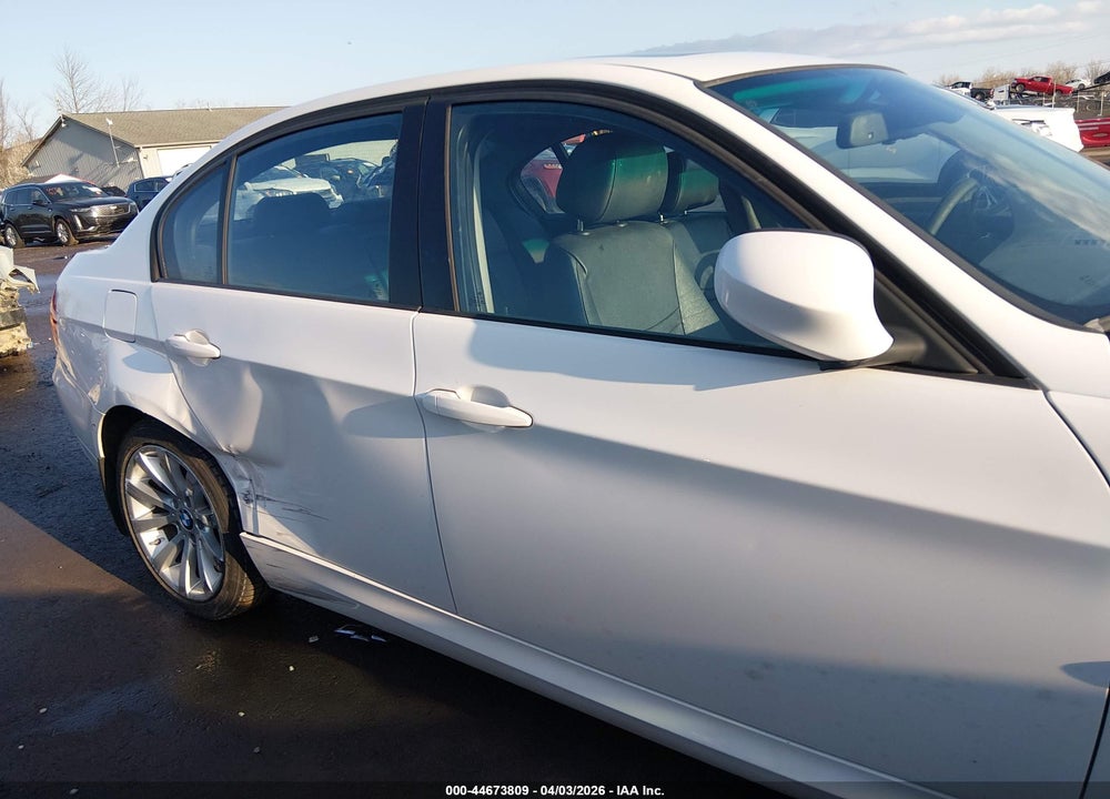 2011 BMW 328I XDRIVE VIN: WBAPK7C51BF195953