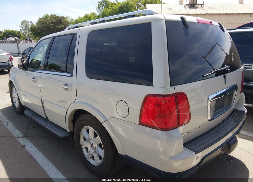 2005 LINCOLN NAVIGATOR VIN: 5LMFU28555LJ16982