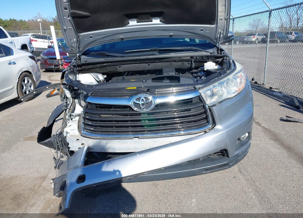 2014 TOYOTA HIGHLANDER XLE V6 VIN: 5TDJKRFH9ES055809