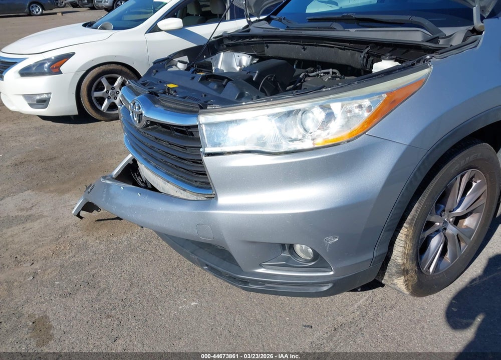 2014 TOYOTA HIGHLANDER XLE V6 VIN: 5TDJKRFH9ES055809