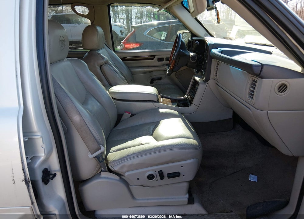 2003 CADILLAC ESCALADE STANDARD VIN: 1GYEK63N43R247686