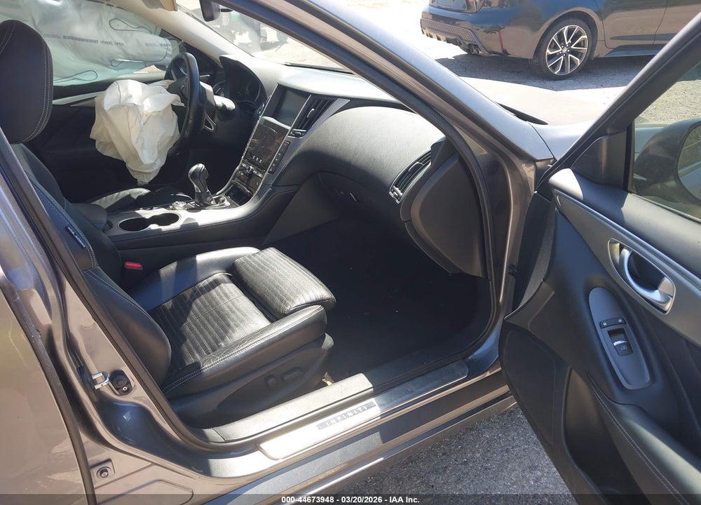 2015 INFINITI Q50 PREMIUM/SPORT VIN: JN1BV7AR7FM402439