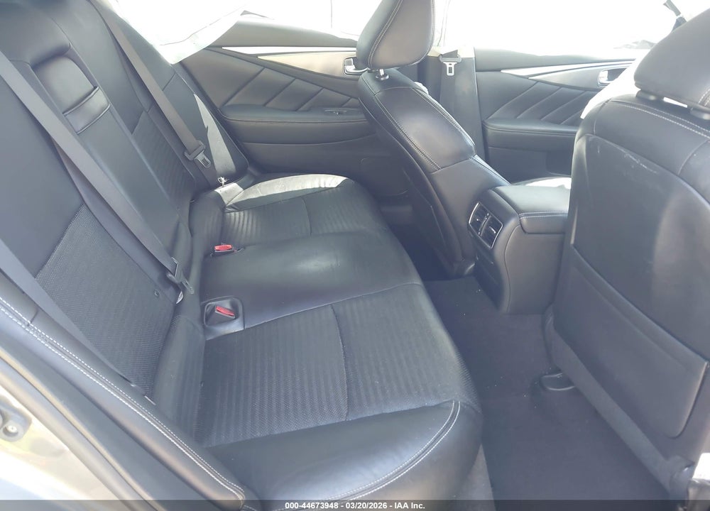 2015 INFINITI Q50 PREMIUM/SPORT VIN: JN1BV7AR7FM402439