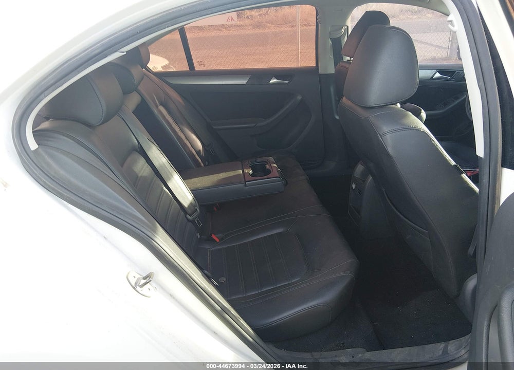 2014 VOLKSWAGEN JETTA 1.8T SEL VIN: 3VWL07AJ8EM388979
