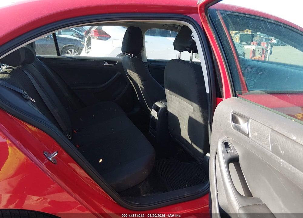 2015 VOLKSWAGEN JETTA 2.0L S VIN: 3VW2K7AJ4FM341519