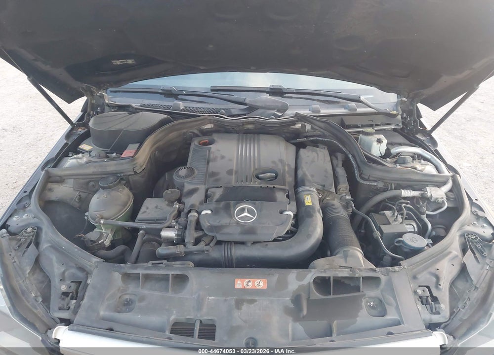 2013 MERCEDES-BENZ C 250 SPORT VIN: WDDGF4HB3DR286086